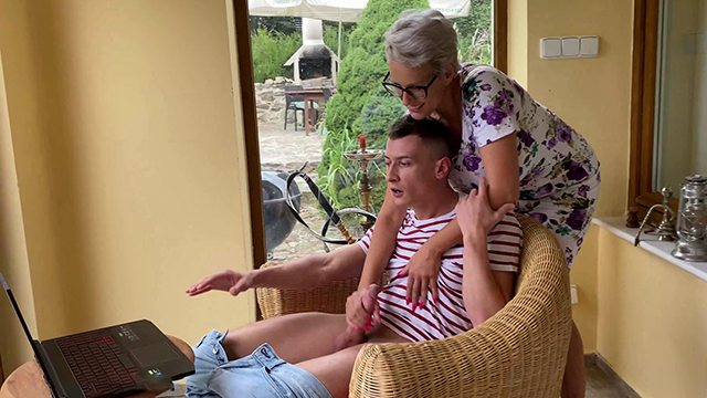 cing lau add porn mom catches son image