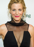 deedee red add anna gunn nude photo