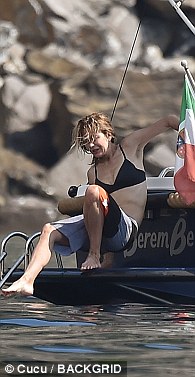 chris biard add meg ryan bikini photo