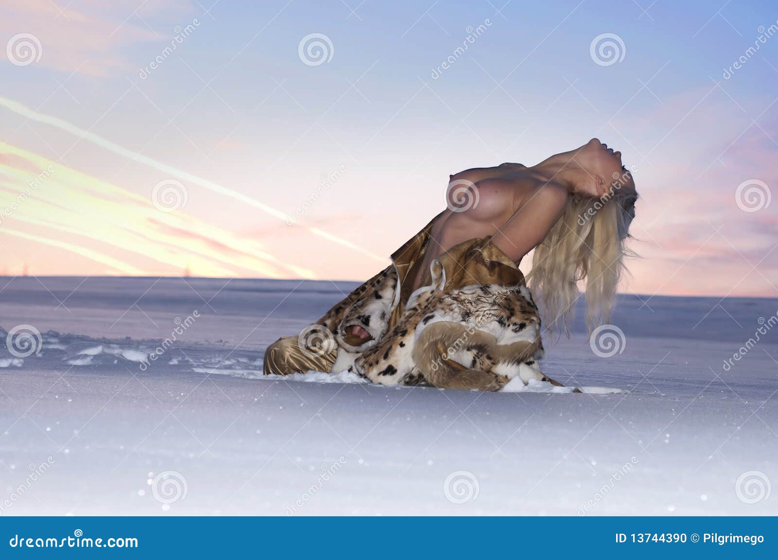 dolly richmond add naked women in the snow photo