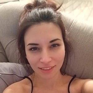 bodie evans add alinity naked photo