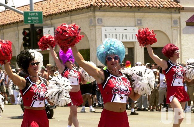 ashok mallick add lesbian cheerleaders photo