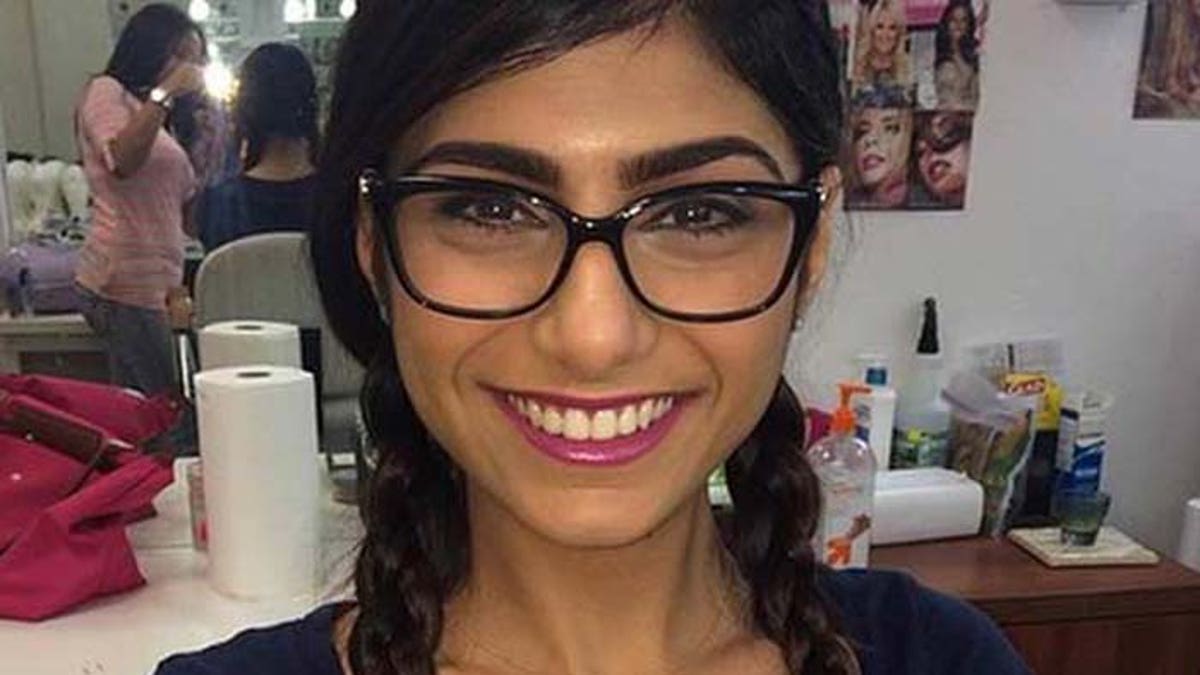 brittany willhite add mia khalifa hijab video image